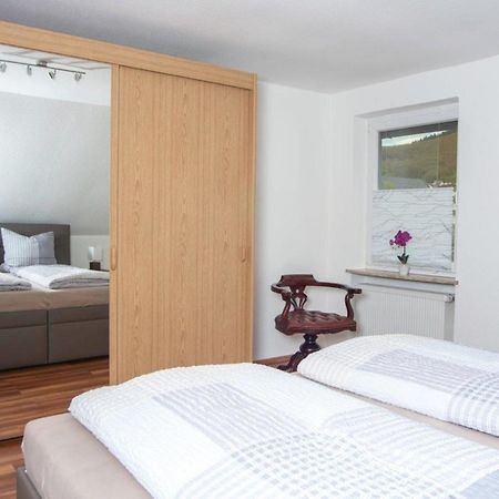 Ferienwohnung Grauschiefer Irsch Ngoại thất bức ảnh