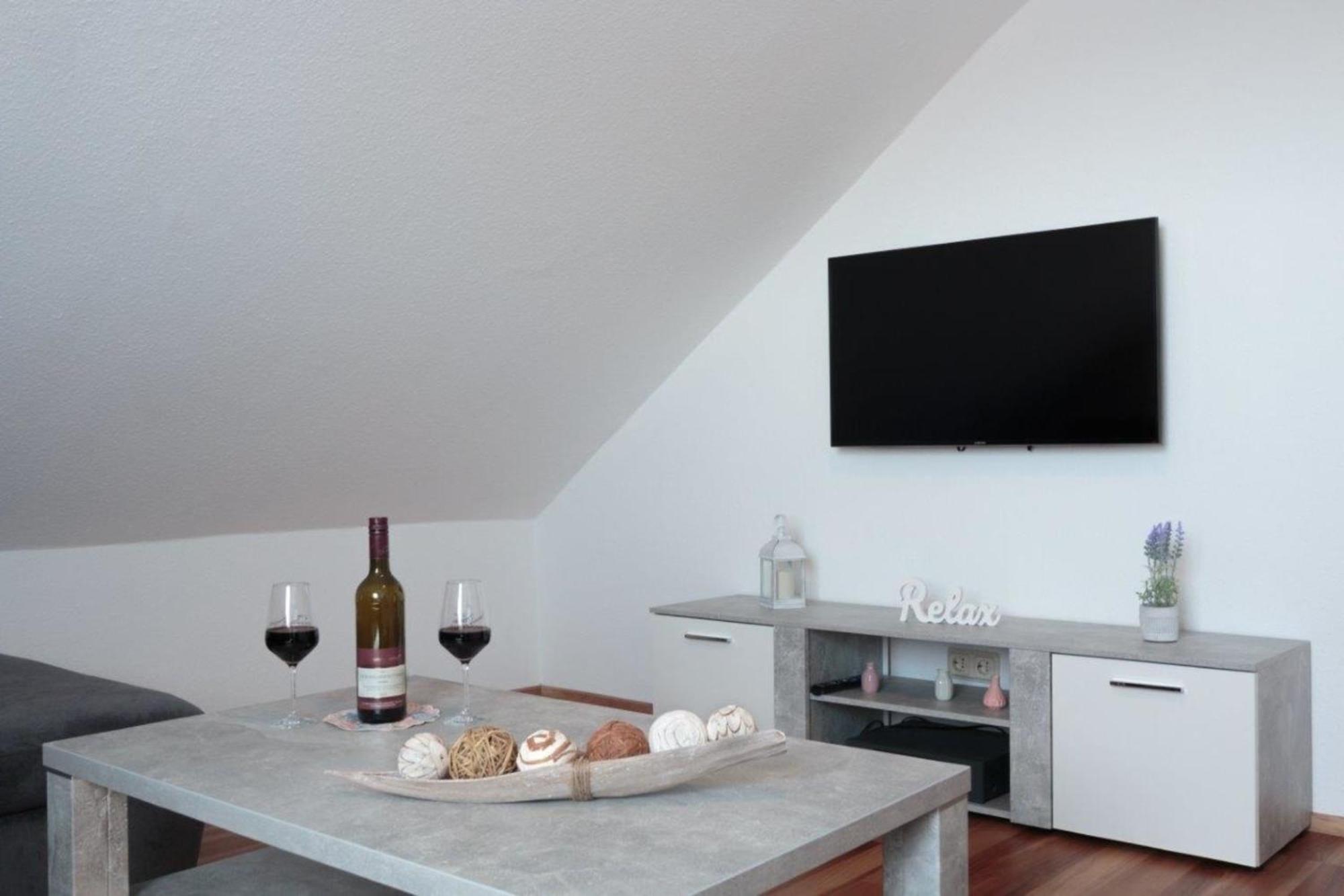 Ferienwohnung Grauschiefer Irsch Ngoại thất bức ảnh
