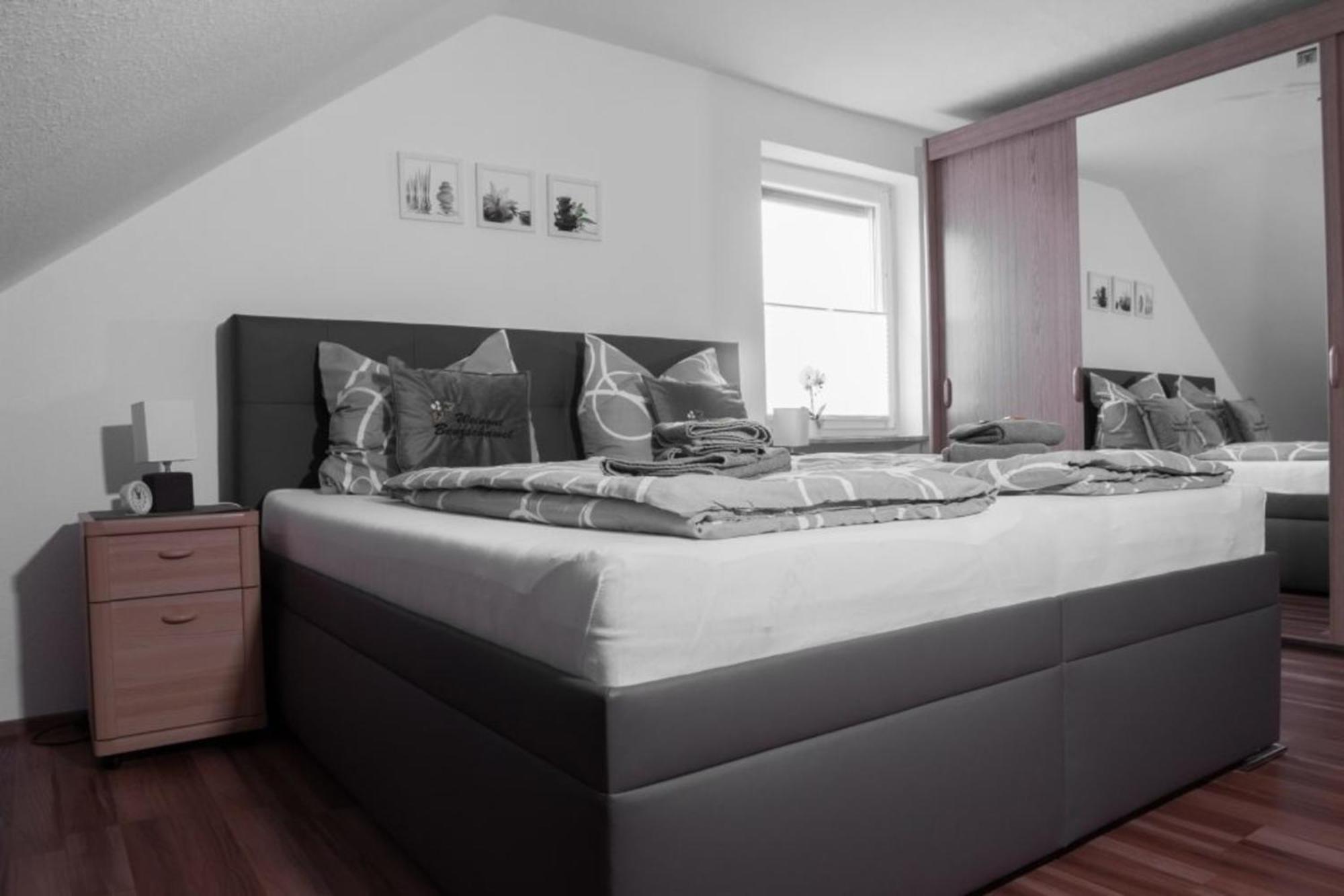 Ferienwohnung Grauschiefer Irsch Ngoại thất bức ảnh